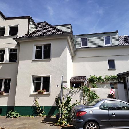 Gartenzimmer Mit Strassenbahn Zu Dom Und Messe Colónia Exterior foto