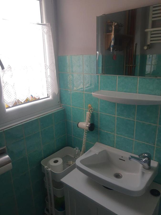 Gartenzimmer Mit Strassenbahn Zu Dom Und Messe Colónia Exterior foto
